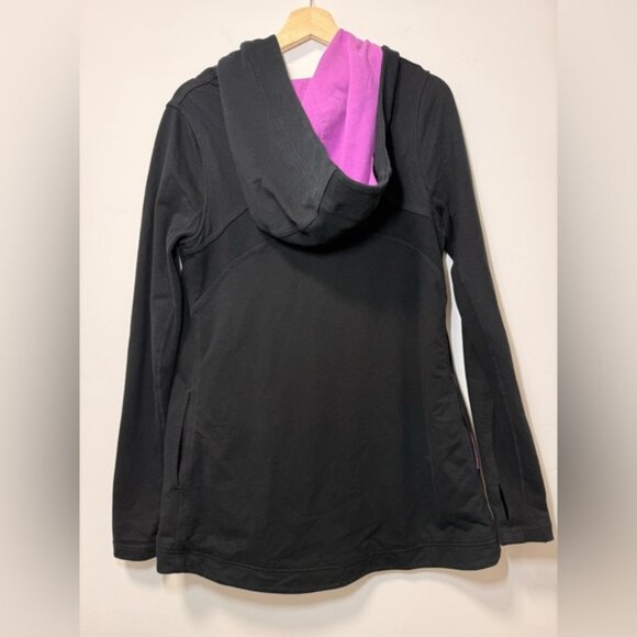Lululemon Black Hoodie with Purple Ombre Interior Size 8 — Button Detail - Picture 6 of 8